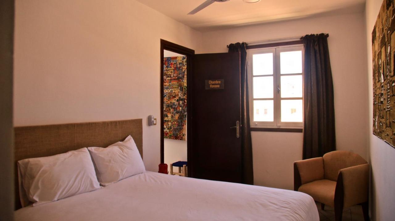 La Maison Jaune Dakhla Maison D'Hotes Exterior photo